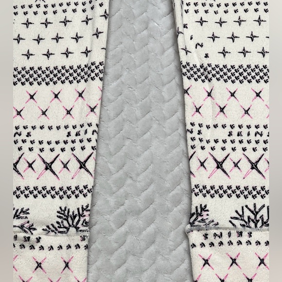 SKIMS Pajamas 5 Girls Kids Cream Fair Isle Logo Long Sleeve & Pants 2 Piece NWT - Picture 7 of 8